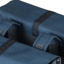 Sacoches Basil Bleues Imperméable 35l -Magasin De Vélos basil forte double bicycle bag 35 liter blue black 2