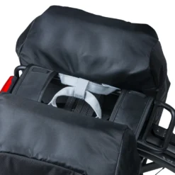 Sacoches Basil Miles Imperméable 34 L -Magasin De Vélos basil miles bicycle double bag 34 liter black 7