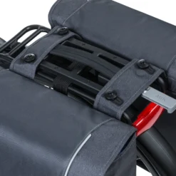 Sacoches Basil Mik Imperméable 32l -Magasin De Vélos basil sport design double bicycle bag mik 32 liter 7