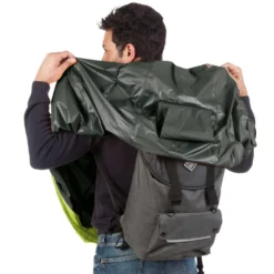 Tucano Urbano Cape Vélo Pluie (homme/femme) Avec Soufflet 23 Tucano Urbano Cape Vélo Pluie (homme/femme) Avec Soufflet -Magasin De Vélos cape de pluie garibaldina plus sac a dos airbone