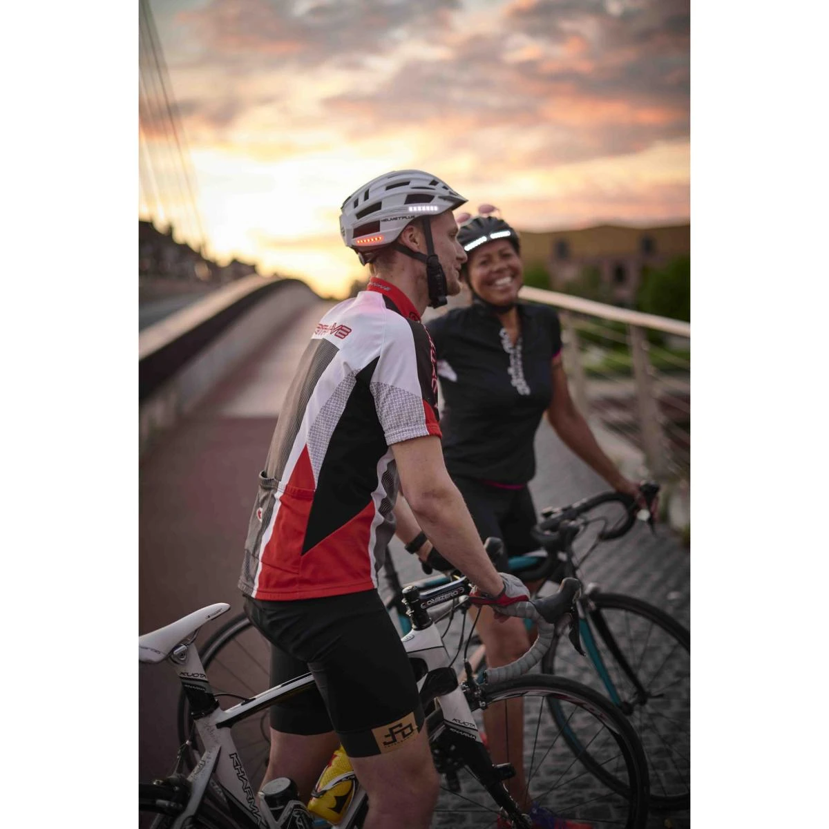 EOS Helmet Bluetooth Lumineux 5 EOS Helmet Bluetooth Lumineux – Image 3