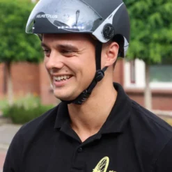 Casque Avec Visière Et Lumineux Phenix -Magasin De Vélos casque velo visiere phenix helmet speedbike noir