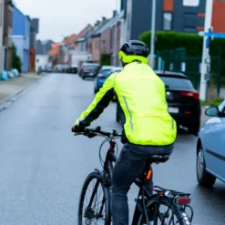 Veste Réfléchissante Vélo Wowow 8 Veste Réfléchissante Vélo Wowow -Magasin De Vélos coupe vent jaune fluo technique velo urbain homme ben nevis jacket