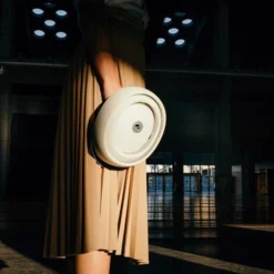 Closca Helmet Blanc -Magasin De Vélos helmet white 02 581x600 1