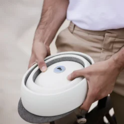 Closca Helmet Blanc -Magasin De Vélos helmet white lifestyle copia 7 1000x1035 1