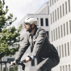 Casque Vélo HJC Calido PLUS -Magasin De Vélos hjc calido casque visiere velo urbain