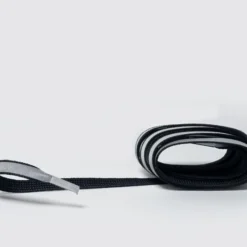 Lacets Réfléchissants Noirs 6 Lacets Réfléchissants Noirs -Magasin De Vélos lacets colores reflechissants visible obscurite visibilite securite noir matiere 900x