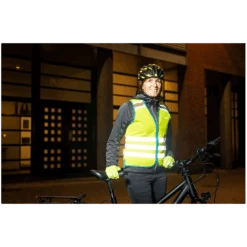 WOWOW Lucy Jacket Yellow -Magasin De Vélos lucy jacket yellow 3