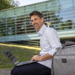 Sac à Bandoulière Vélo New Looxs Postino - 18 Litres -Magasin De Vélos postino 1